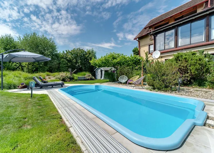 W Starym Sadzie By Interhome דירה