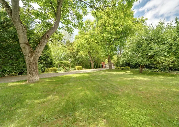 דירה W Starym Sadzie By Interhome