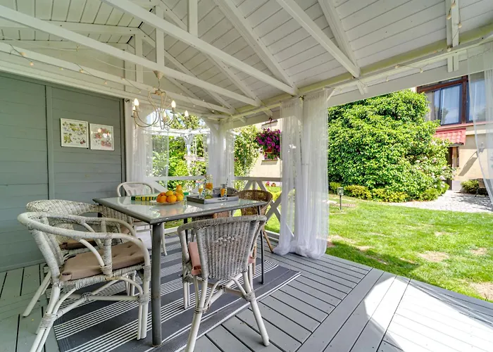 דירה W Starym Sadzie By Interhome