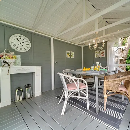 W Starym Sadzie By Interhome * Wrocław