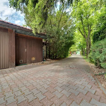 W Starym Sadzie By Interhome * Wrocław