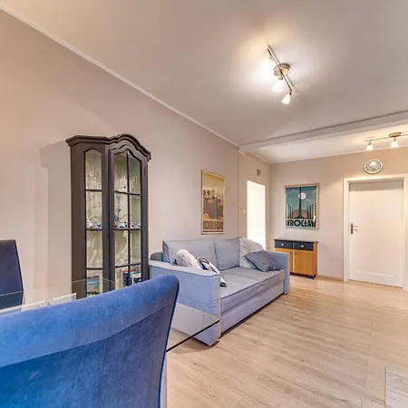 W Starym Sadzie By Interhome * Wrocław