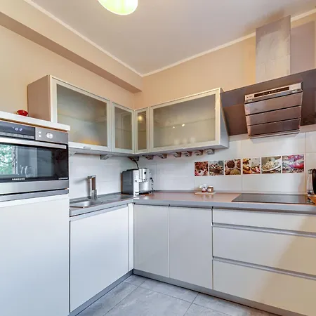 W Starym Sadzie By Interhome *