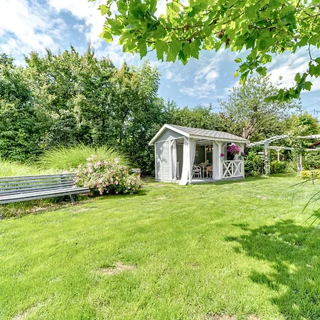 W Starym Sadzie By Interhome