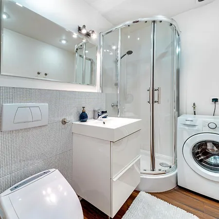 Appartement W Starym Sadzie By Interhome Wrocław