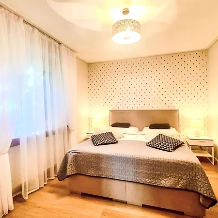 W Starym Sadzie By Interhome Apartment Wroclaw