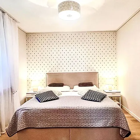 W Starym Sadzie By Interhome *