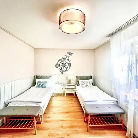 W Starym Sadzie By Interhome Wroclaw
