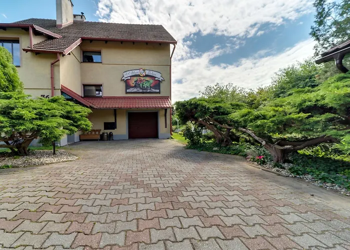 Appartamento W Starym Sadzie By Interhome *