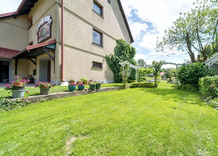 W Starym Sadzie By Interhome