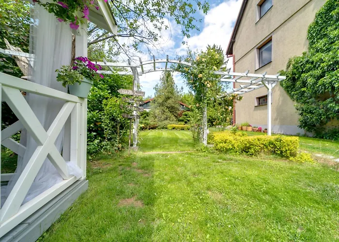 Apartamento W Starym Sadzie By Interhome